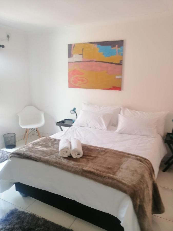 Niilo'S Guesthouse Rundu Eksteriør bilde